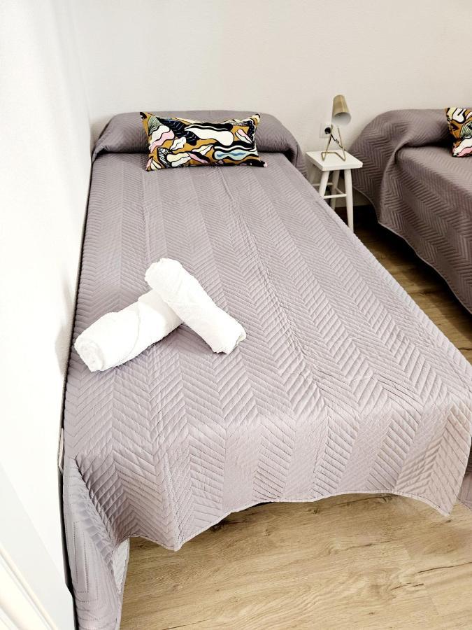 Apartamento Familiar En Triana Sevilla Kültér fotó