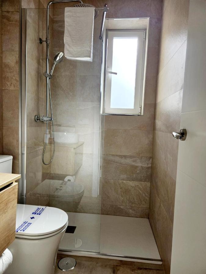Apartamento Familiar En Triana Sevilla Kültér fotó