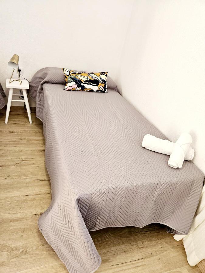 Apartamento Familiar En Triana Sevilla Kültér fotó