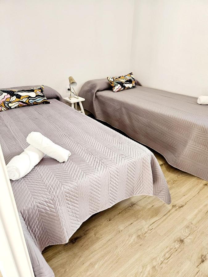Apartamento Familiar En Triana Sevilla Kültér fotó
